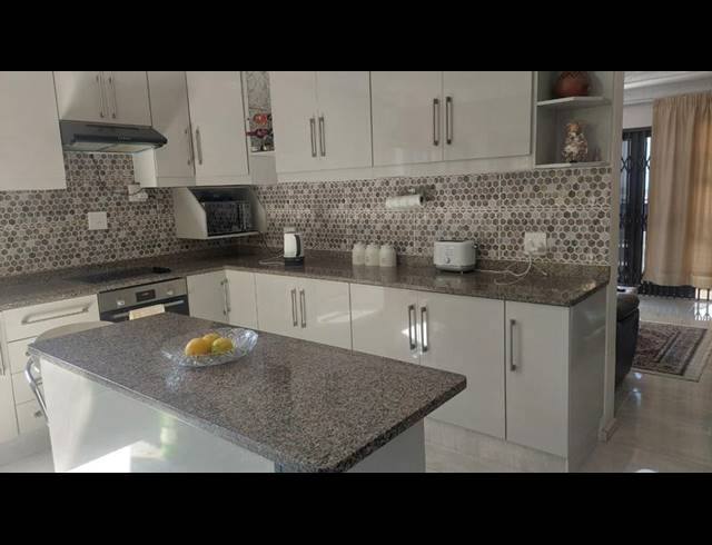 4 BEDROOM HOUSE FOR SALE IN AMANDAWE